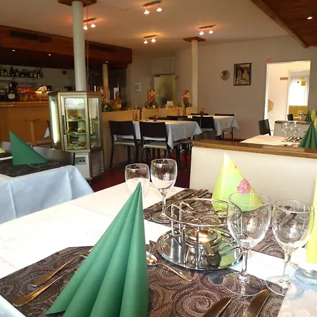 Astoria Hotel 3*